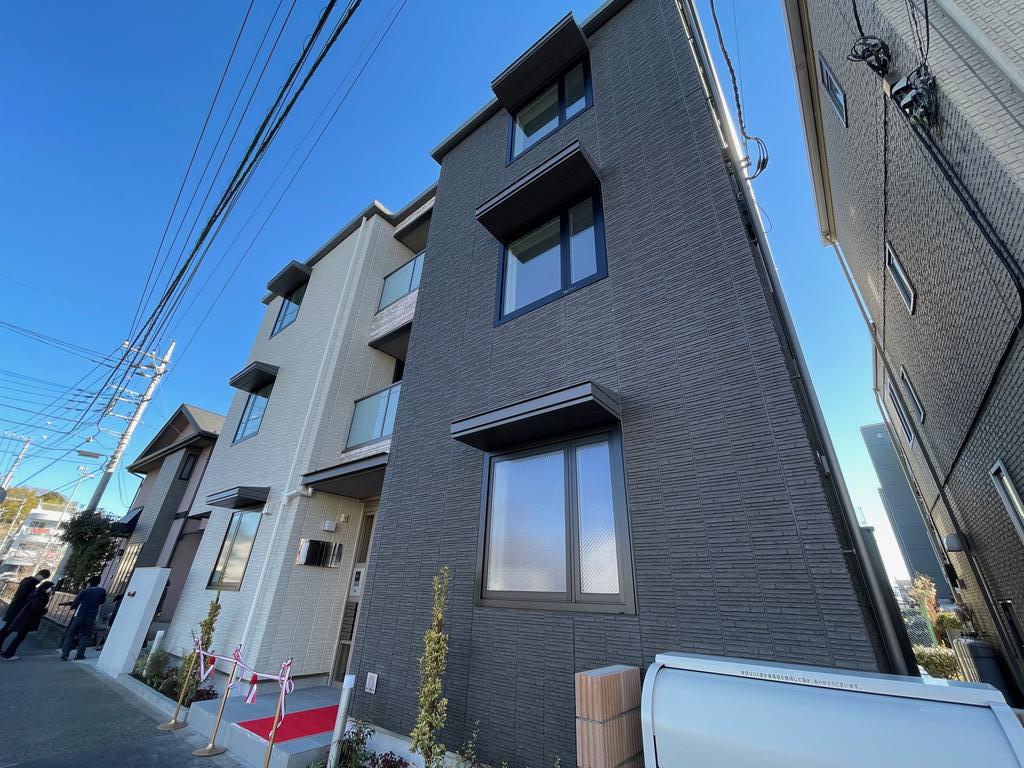 建物外観　積水ハウス施工築浅シャーメゾンマンションタイプです！
