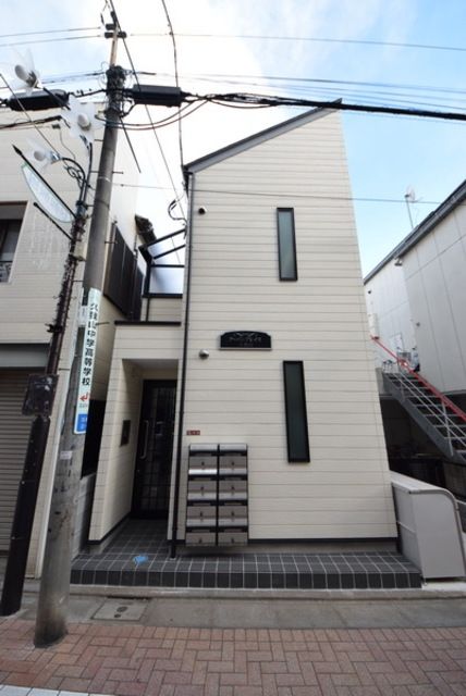 建物外観　★築浅アパートメント★