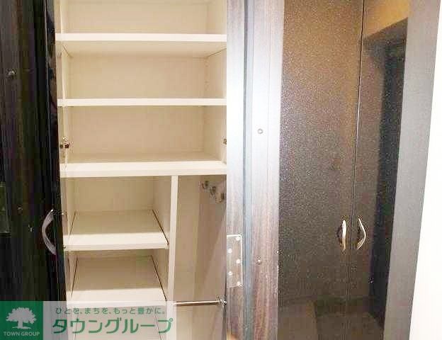 玄関　内見の予約先はタウンハウジング池袋東口店になります★★