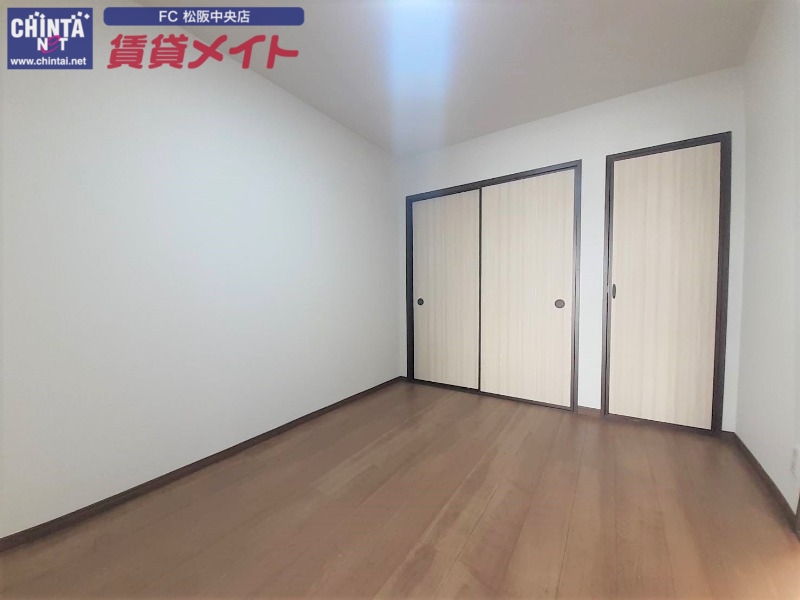 居室・リビング　別部屋画像です