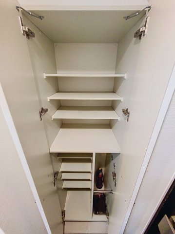 収納　シューズBOX