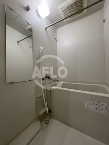 地下鉄中央線 阿波座駅 徒歩5分 11階建 築20年の風呂写真