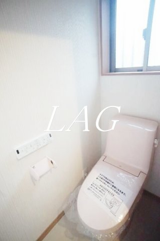 東京メトロ有楽町線 地下鉄赤塚駅 徒歩5分 3階建 築15年のトイレ写真