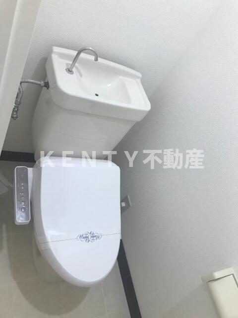 トイレ　落ち着いたトイレです