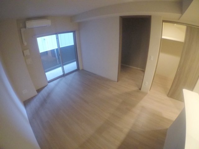 リビオメゾン新大阪の居間写真