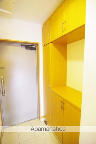ラフィーネ新川の玄関写真