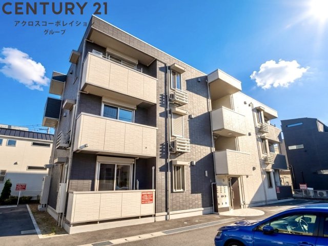 建物外観　オートロック付きで安心！宅配BOX付で便利！