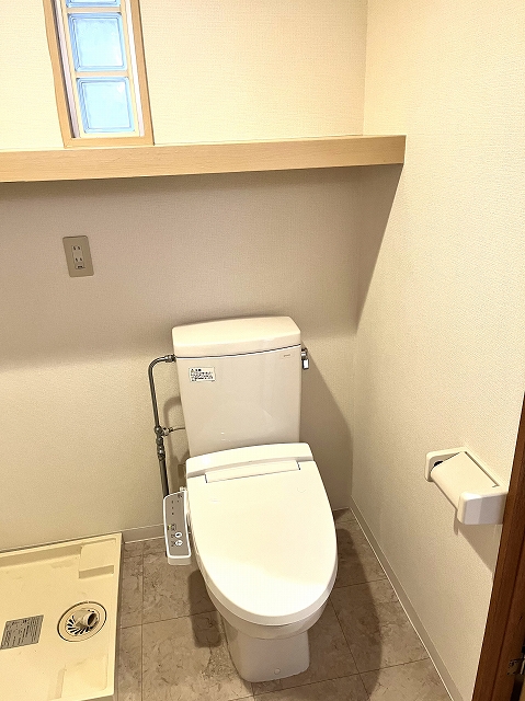 礼ゼロ 低層高級マンション ブレグレイス参宮橋 Nのトイレ写真