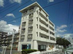 北九州市小倉北区三郎丸のマンションの建物外観