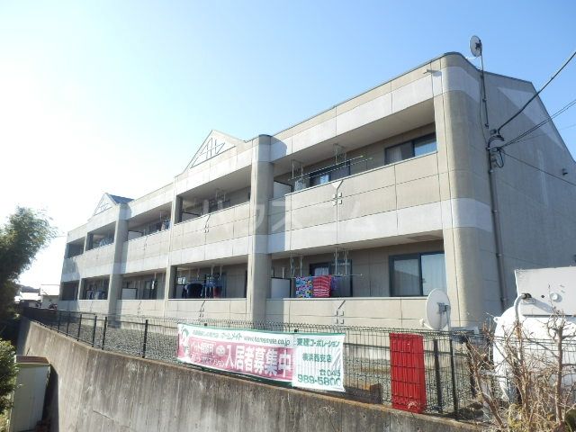 横浜市旭区今宿西町のマンションの建物外観