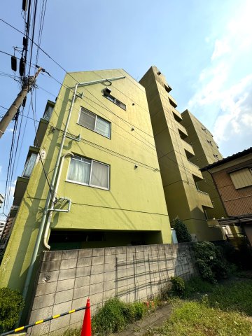 川口市西川口のマンションの建物外観