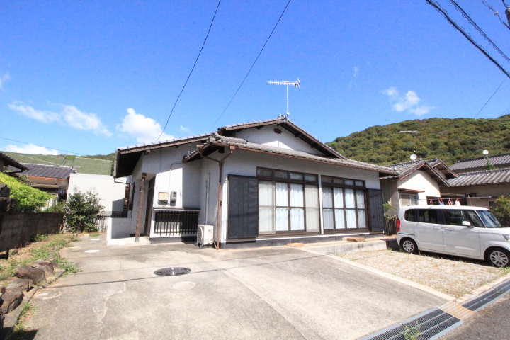 福田町浦田平屋の建物外観