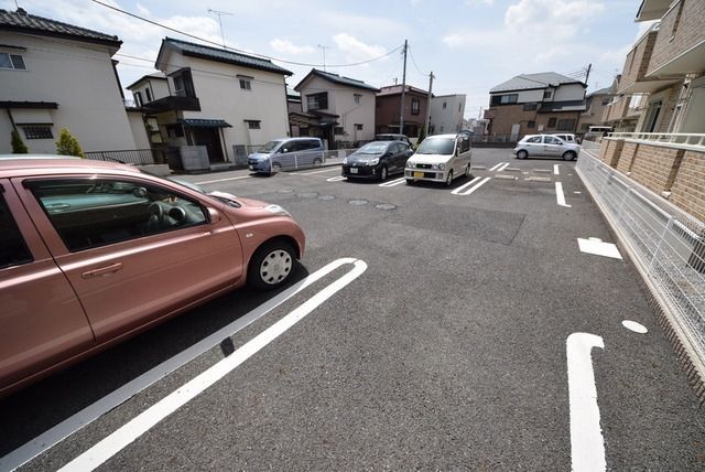 【鎌ケ谷市南初富のアパートの駐車場】