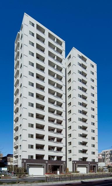 【品川区平塚のマンションの建物外観】