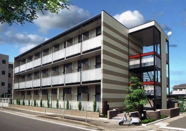 東松山市あずま町のマンションの建物外観