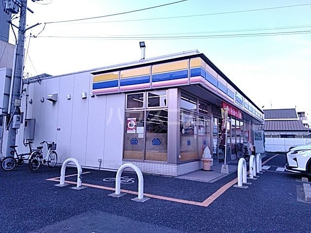 【コーポラス山田のコンビニ】