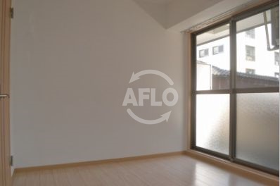 居室・リビング　みおつくし西なんば　リビング