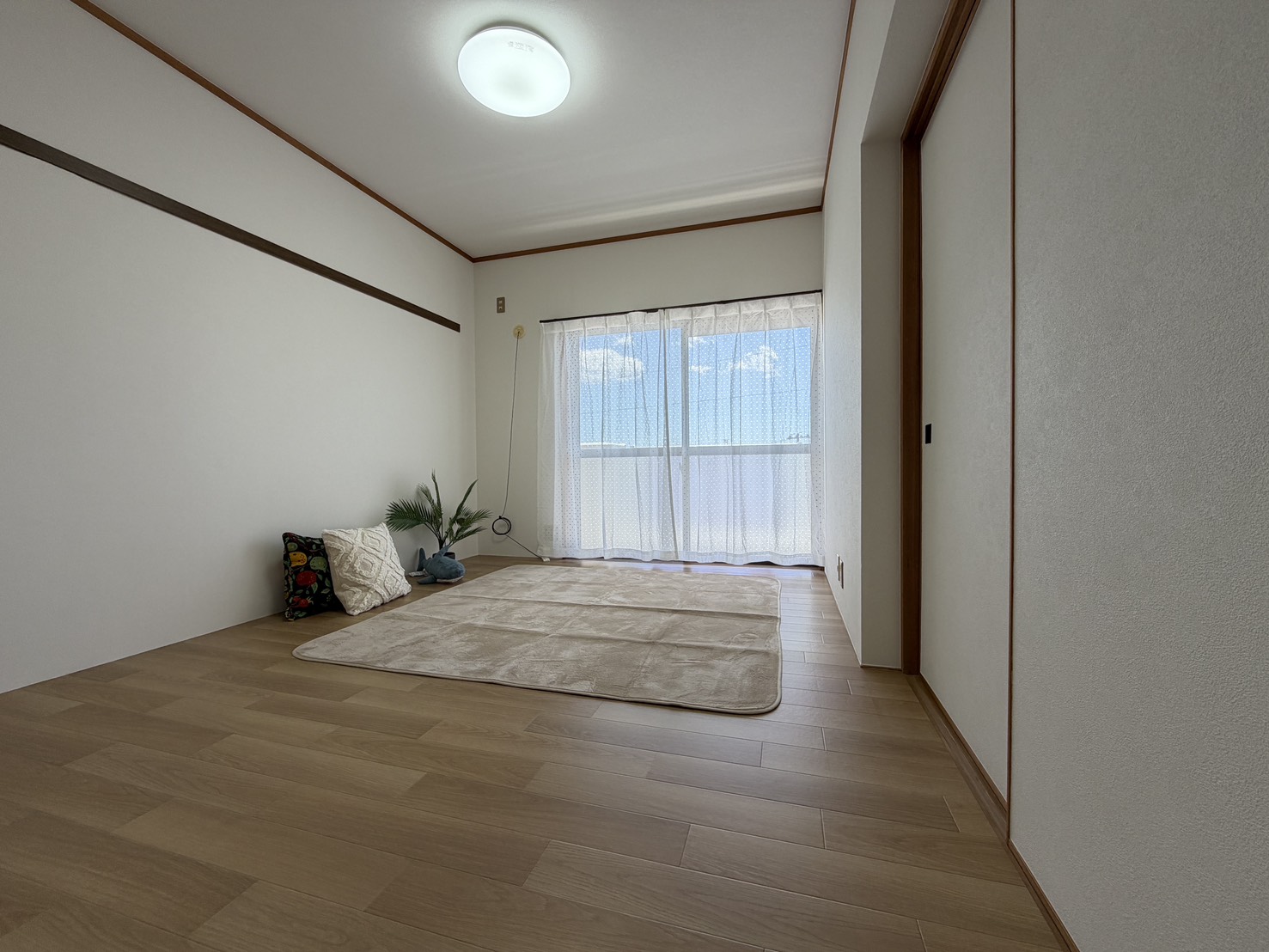 秀和95ビルの居間写真