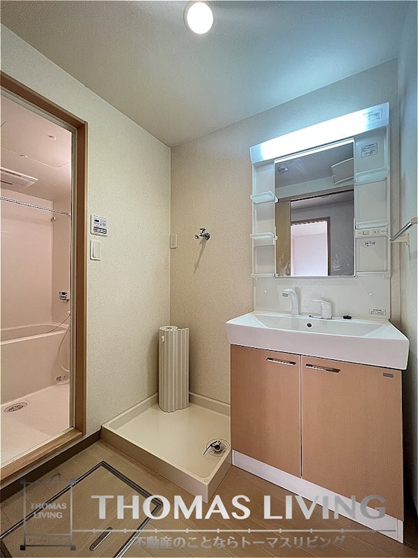 洗面設備　洗面台御座いますよ。