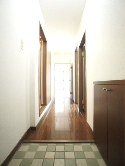 玄関　玄関スッキリ！シューズボックスが付きです♪