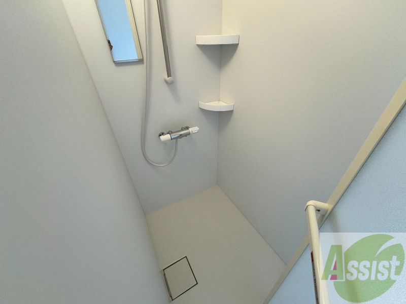 バス・シャワールーム　お風呂になります。一日の疲れを癒してくださいね。