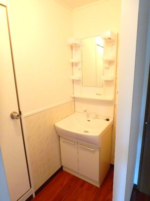 洗面設備　独立洗面台で身支度も捗ります！