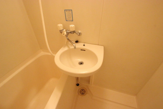 洗面設備　※別部屋の写真です