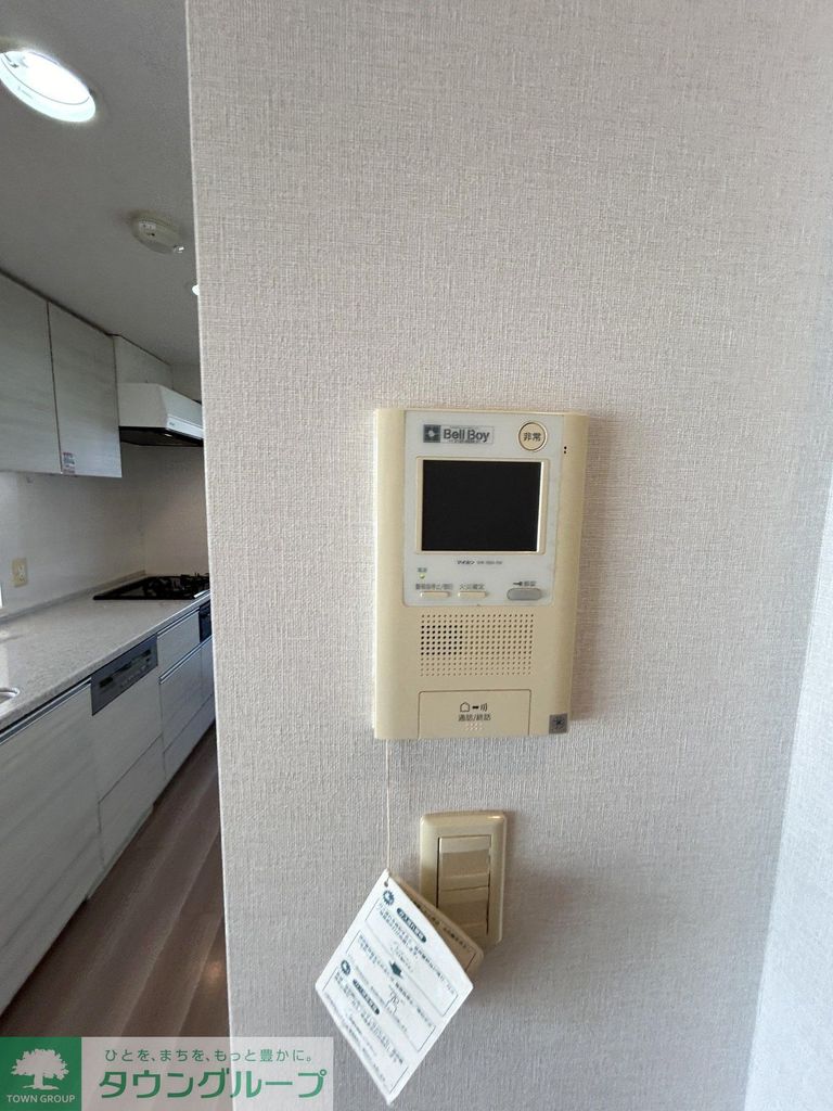 セキュリティ　TVモニター付きインターホン