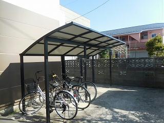 その他設備　屋根付き駐輪場