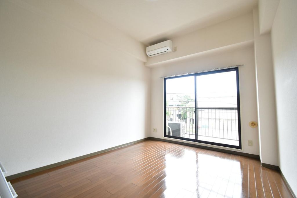 居室・リビング　★お問い合わせはタウンハウジング町田店まで★