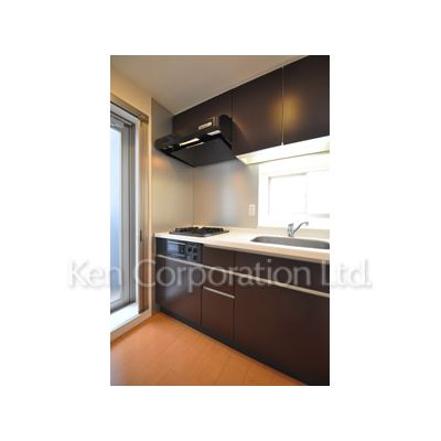 キッチン　同タイプ9階のお部屋を撮影。仕様が異なることがあります。