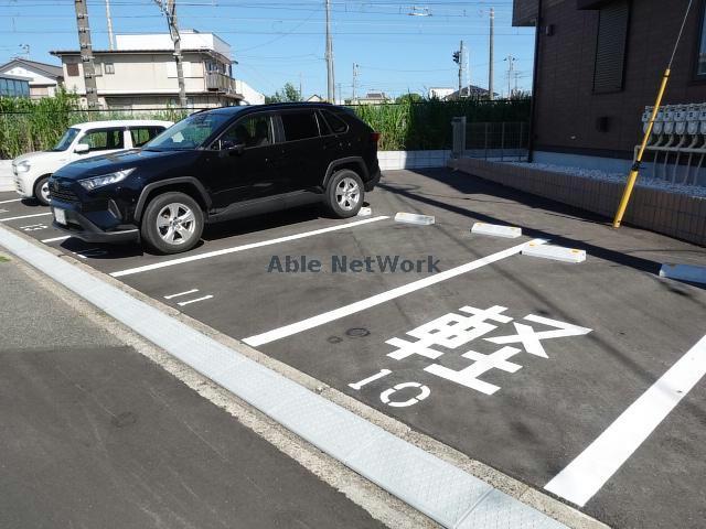 駐車場　駐車場