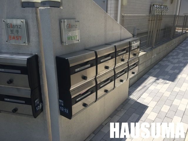 ロビー　集合POST