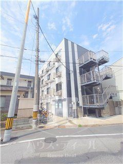 建物外観　落ち着いた雰囲気の外観です