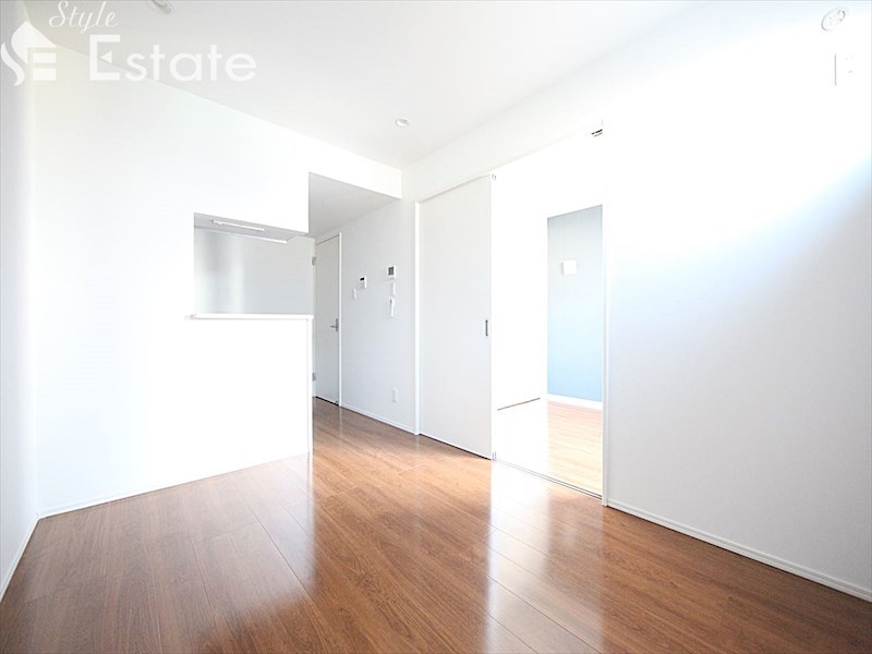 居室・リビング　内装