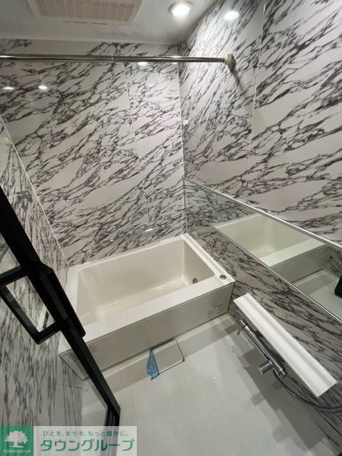 バス・シャワールーム　お問合せは(株)タウンハウジング赤坂店へ【03-5563-…