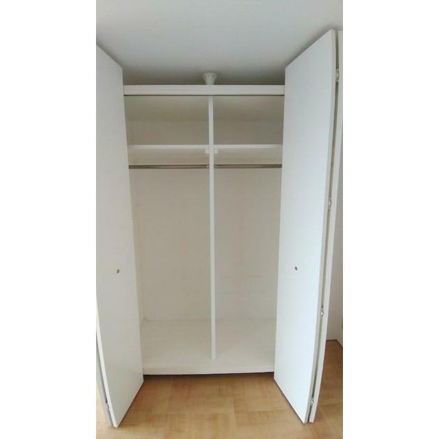 収納　可動式クローゼット