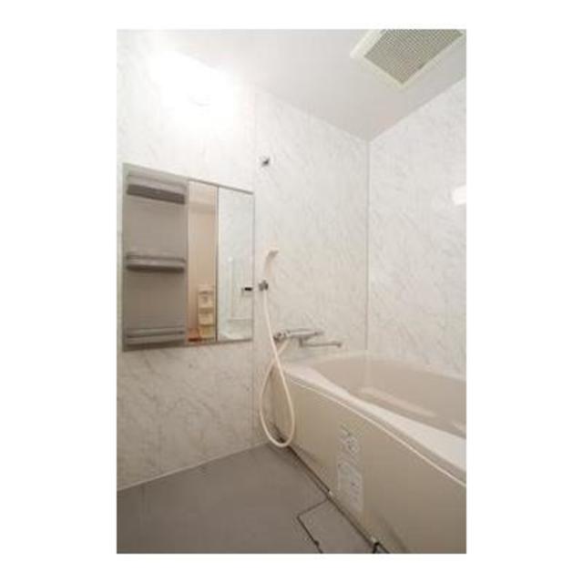 バス・シャワールーム　※写真は同タイプ住戸です。