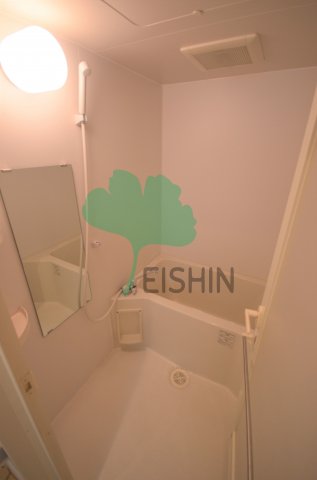 バス・シャワールーム　清潔感のある浴室です！