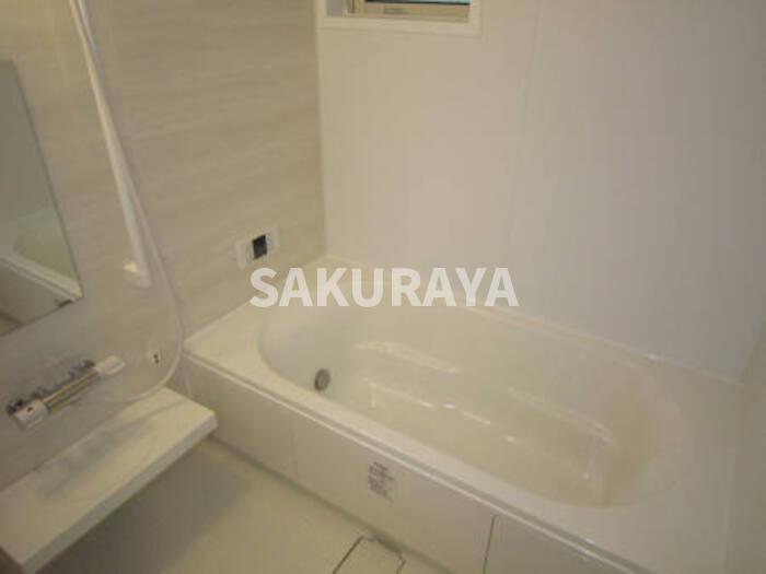 バス・シャワールーム　３０１号室 浴室