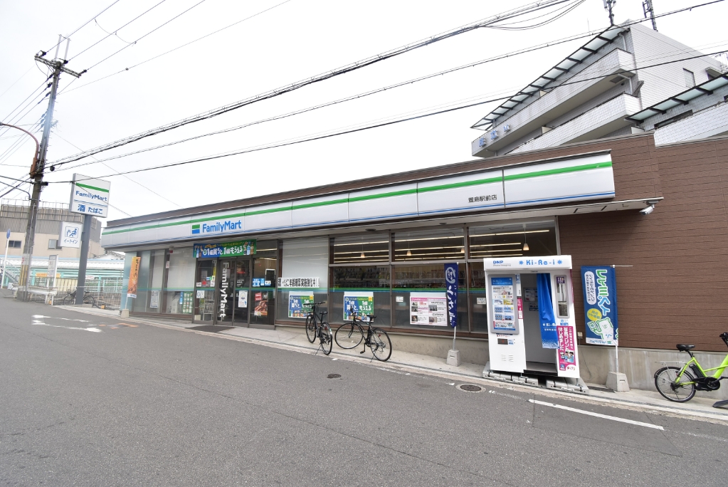 コンビニ　ファミリーマート 萱島駅前店（コンビニ）まで422m