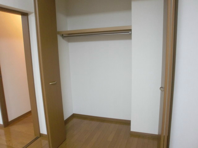 収納　同型タイプ