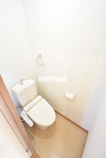 トイレ　ウォシュレット付き