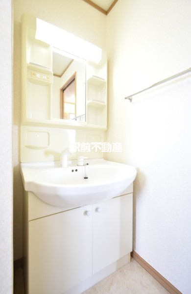 洗面設備　先発洗面台