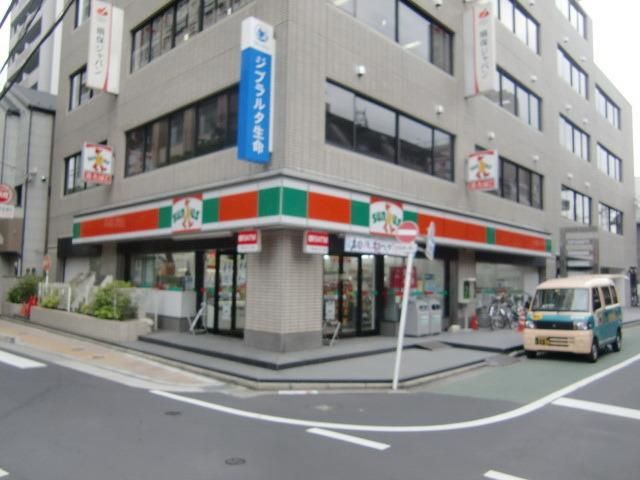 コンビニ　サンクス（コンビニ）まで52m