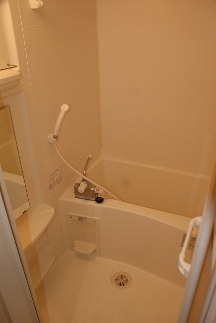 バス・シャワールーム　設備備充実のハイグレード賃貸マンションです。