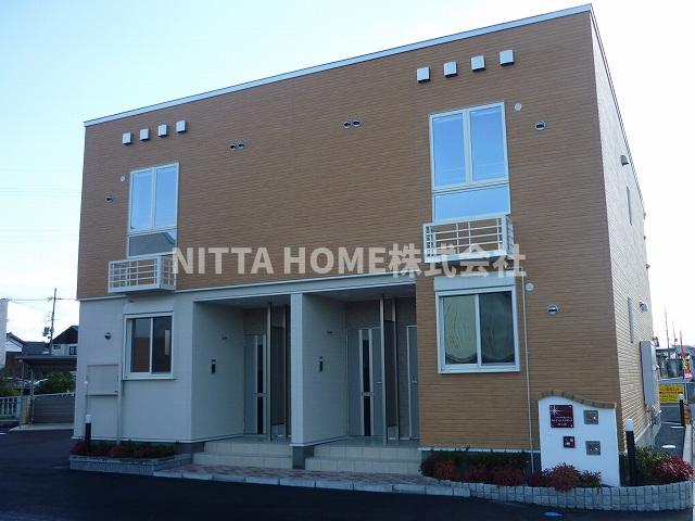 建物外観　1フロア2戸のお部屋です☆