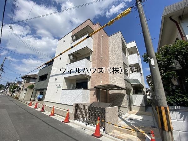 建物外観　建築中！