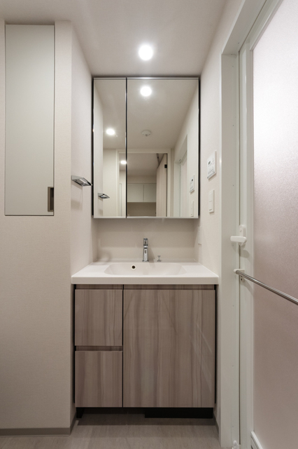 洗面設備　※写真は同タイプ住戸です。