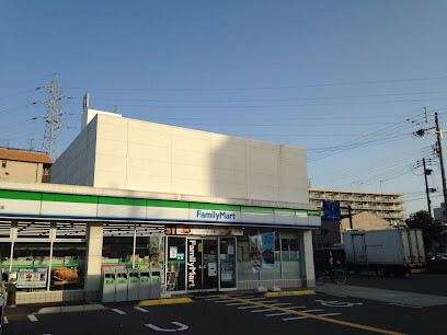 コンビニ　ファミリーマート 豊里七丁目店（コンビニ）まで260m